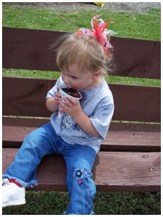 maegan1stsnowcone1.jpg